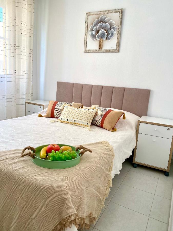 Torrevista Three Bedroom Apartment, Two Swimming Pools And Garage トレビエハ エクステリア 写真