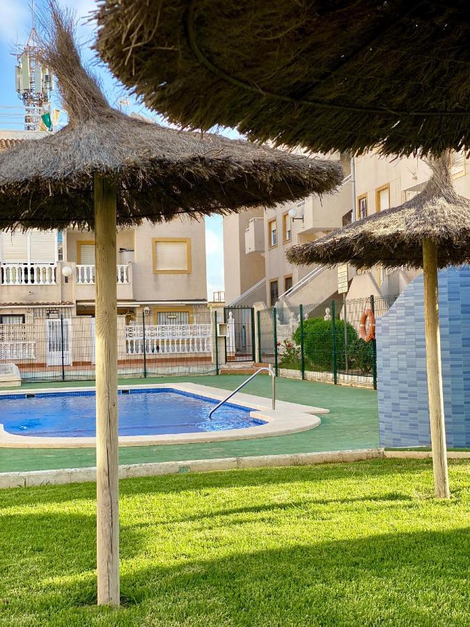 Torrevista Three Bedroom Apartment, Two Swimming Pools And Garage トレビエハ エクステリア 写真